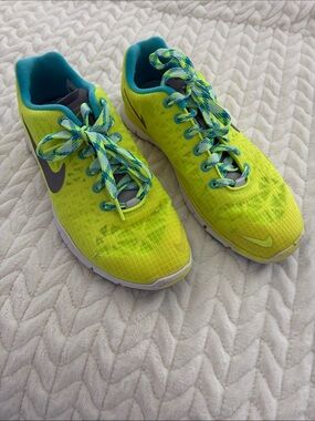 Nike Neon Yellow & Teal Running Shoes